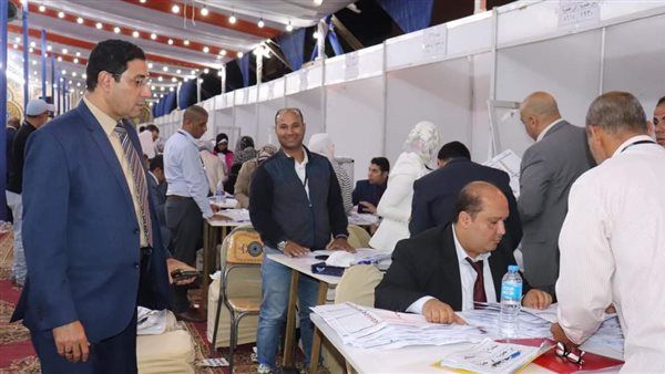 وكيل وزارة الرياضة بالجيزة يتابع عملية فرز صناديق الانتخابات بعمومية "6 أكتوبر"