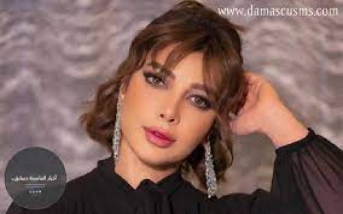 أصالة تصدم الجميع بظهورها بهذا الشكل وحافية القدمين على مسرح حفل روائع بليغ حمدي؟