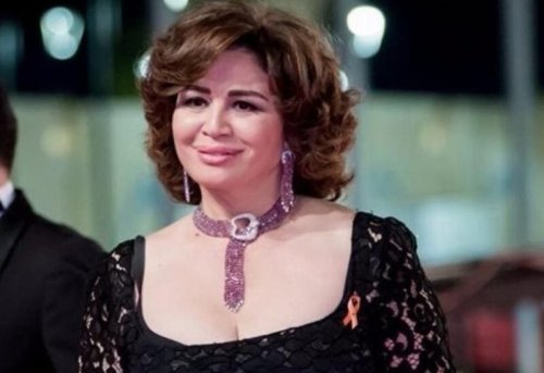 هل انتي بتصلي والا لا؟.. رد الهام شاهين صدم الجميع!