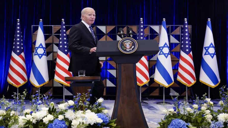 خبير يكشف سبب الدعم الأمريكي الكبير لإسرائيل