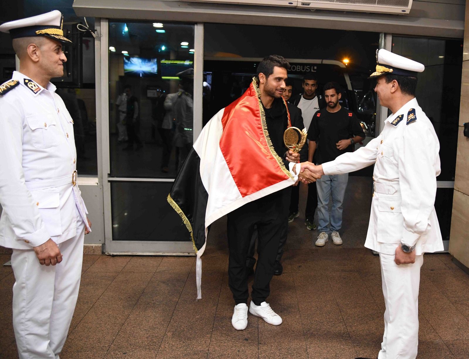 البعثة الرياضية للبادل بوزارة الداخلية المصرية تفوز بالمركزين الأول والثانى ببطولة الشرطة العربية للبادل بدولة قطر