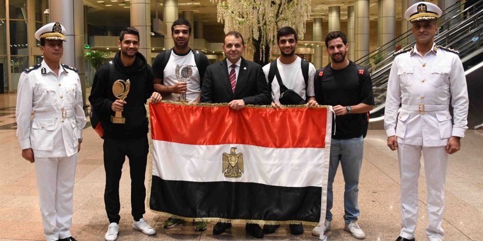 البعثة الرياضية للبادل بوزارة الداخلية المصرية تفوز بالمركزين الأول والثانى ببطولة الشرطة العربية للبادل بدولة قطر
