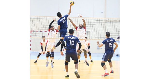 طائرة مجيس والسلام يحققان الفوز على نادي عمان والبشائر