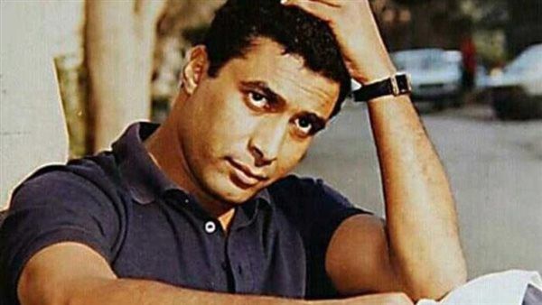 في ذكرى إمبراطور السينما أحمد زكي.. تعرف على آخر كلماته قبل وفاته