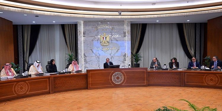 رئيس الوزراء: ماضون نحو تحسين مناخ الاستثمار وحل أي مشكلات…
