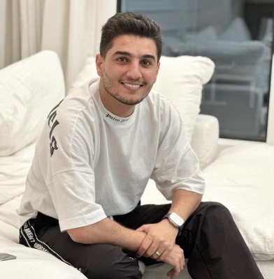 في ظل الظروف التي تعيشها بلاده.. هذا ما طالب به الفنان محمد عساف جمهوره