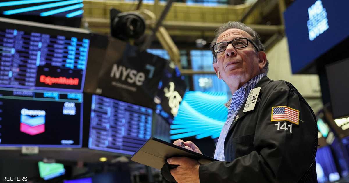 العالم اليوم - وول ستريت تهبط قبيل نتائج إنفيديا ومحضر الفيدرالي