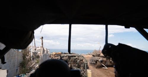 القسام تقصف تحشدات لجنود العدو الصهيوني .. فيديو