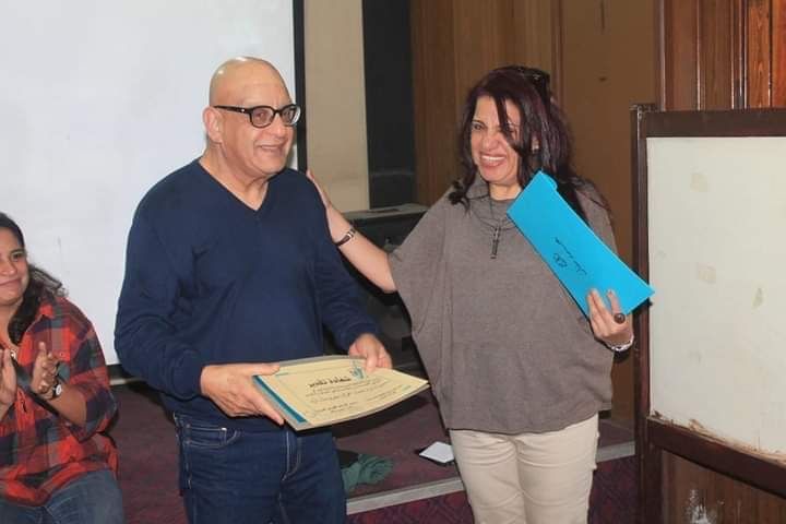 تكريم خيري بشارة وسعيد شيمي بندوة فيلم "البطيخة " و"طائر النورس" بمركز الثقافة السينمائية