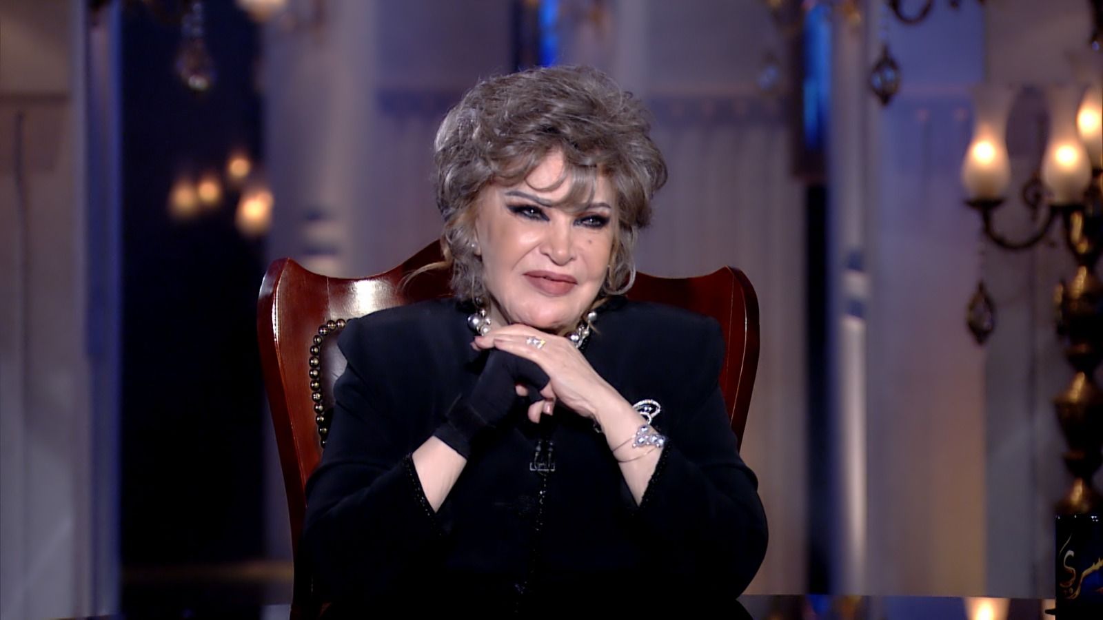 صفية العمري لـ "حبر سري": "خايفة من الموت يجي وأولادي بعيد عني.. الزمن غدار معملتش حسابه"