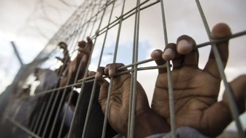 حماس تلزم الاحتلال بالإفراج عن 39 أسيرا فلسطينيا بينهم 24 امرأة