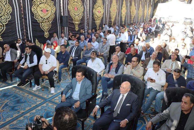 هيئة التنمية الصناعية تناقش طلبات أصحاب المصانع بشق الثعبان…