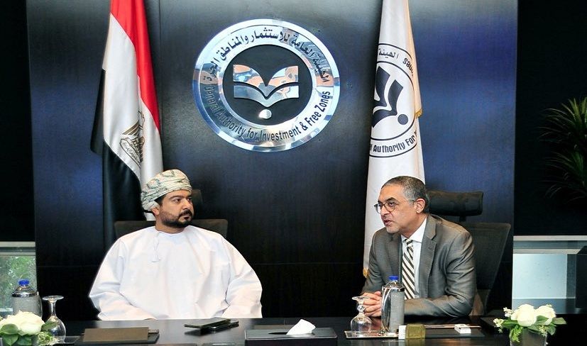 رئيس هيئة الاستثمار يبحث مع وزير التجارة والصناعة العماني…