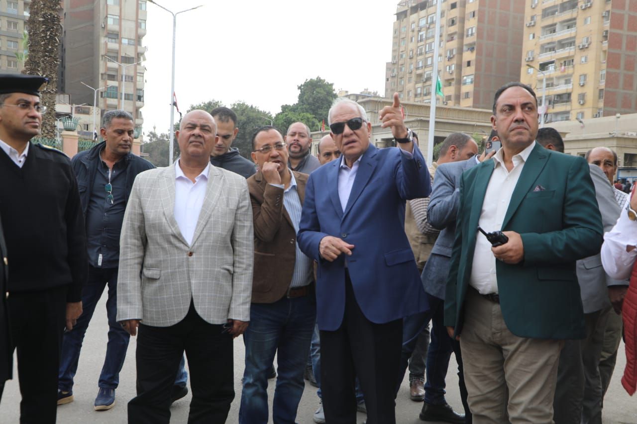 محافظ الجيزة يتفقد أعمال التطوير بمحيط المشروعات القومية بعدد من المناطق
