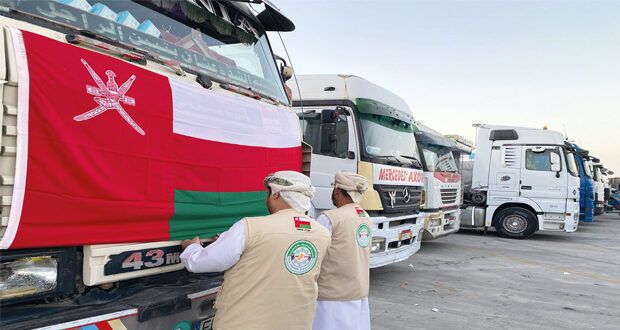 مساعدات عمانية غذائية إلى غزة