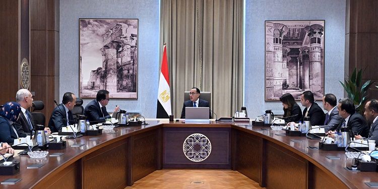 الحكومة تناقش مقترحا لحزمة حوافز استثمارية بقطاع الرعاية…