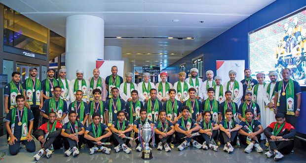 رئيس الاتحاد المدرسي يستقبل أبطال البطولة العربية