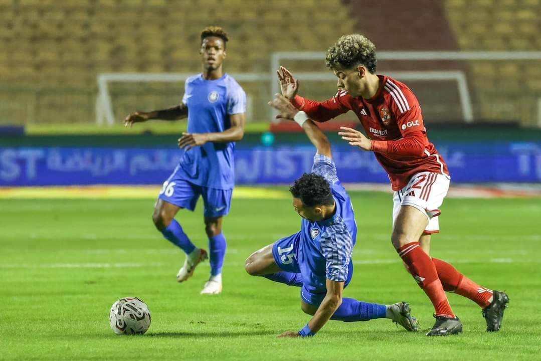 بين الشوطين.. الأهلي يتعادل سلبيًا أمام سموحة في الدوري المصري