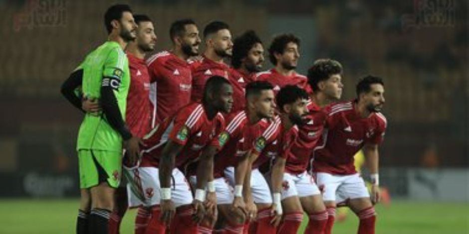 بعد مرور 15 دقيقة.. التعادل السلبى يسيطر علي لقاء الأهلى وسموحة فى دوري nile