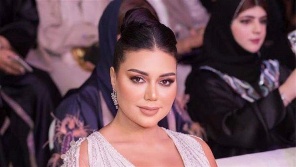 رانيا يوسف تفتح قلبها وتكشف عن رحلة زواجها المتكرر وكواليس هروبها من تحكم والدتها