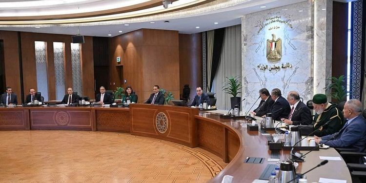 مدبولي: الوصول إلى سعر موحد للدولار على المدى القصير الشغل…