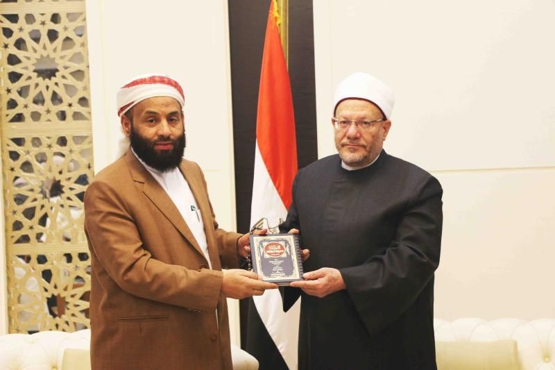 مفتي الجمهورية يستقبل وزير الأوقاف اليمني لبحث تعزيز التعاون الإفتائي