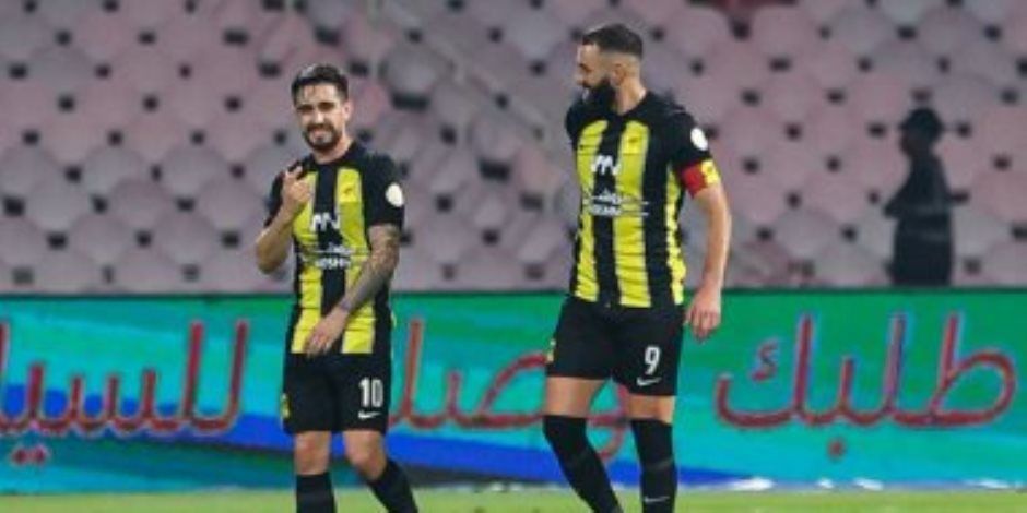 بعد إنتهاء الشوط الأول... الاتحاد يتفوق على الخليج 2 - 1 وإصابة بنزيما.. فيديو