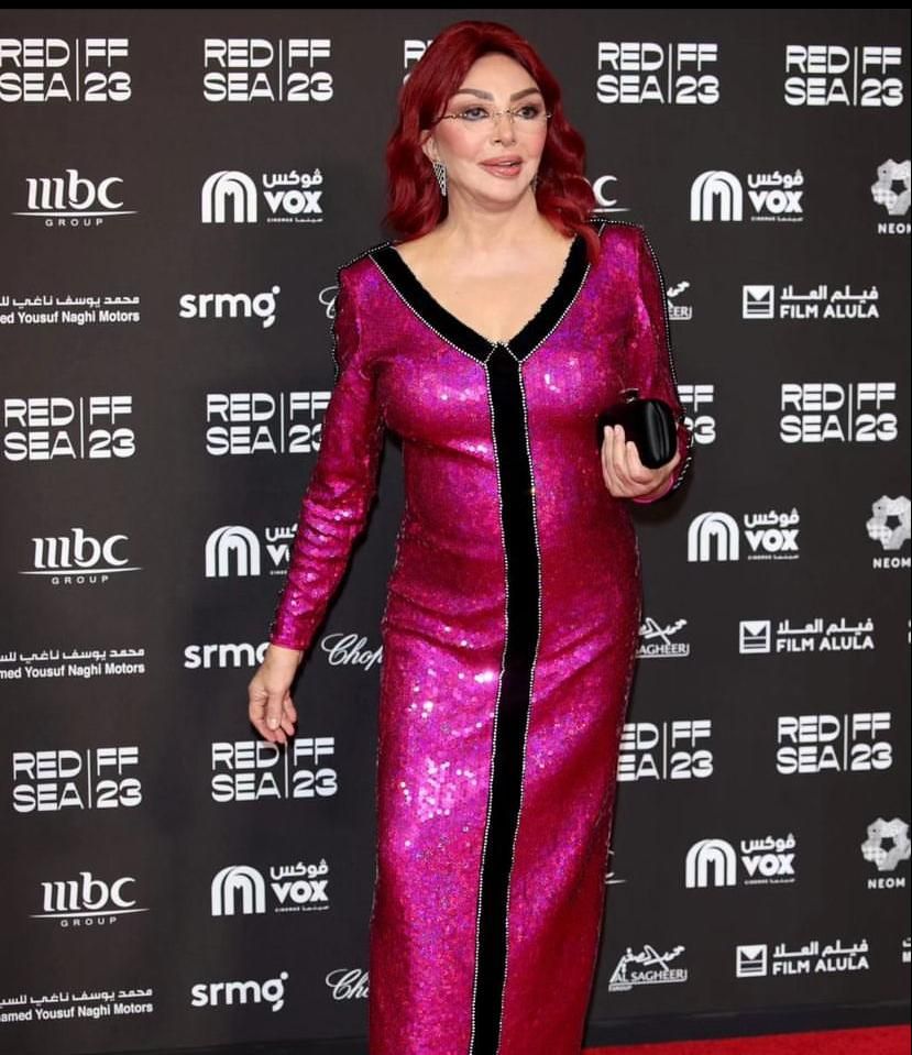 إطلالة نبيلة عبيد في حفل افتتاح مهرجان البحر الأحمر السينمائي