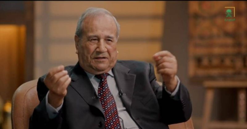 اتفرج.. هذا فعل الرئيس العراقي الراحل صدام حسين بالمعلم الذي ضربه!