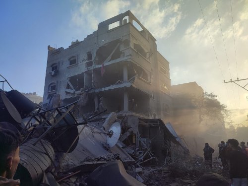 200 شهيد .. وقصف مكثف على خانيونس جنوب غزة .. تفاصيل