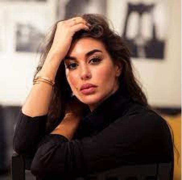 شاهد.. ياسمين صبري والنجم العالمي جوني ديب بمهرجان البحر الأحمر