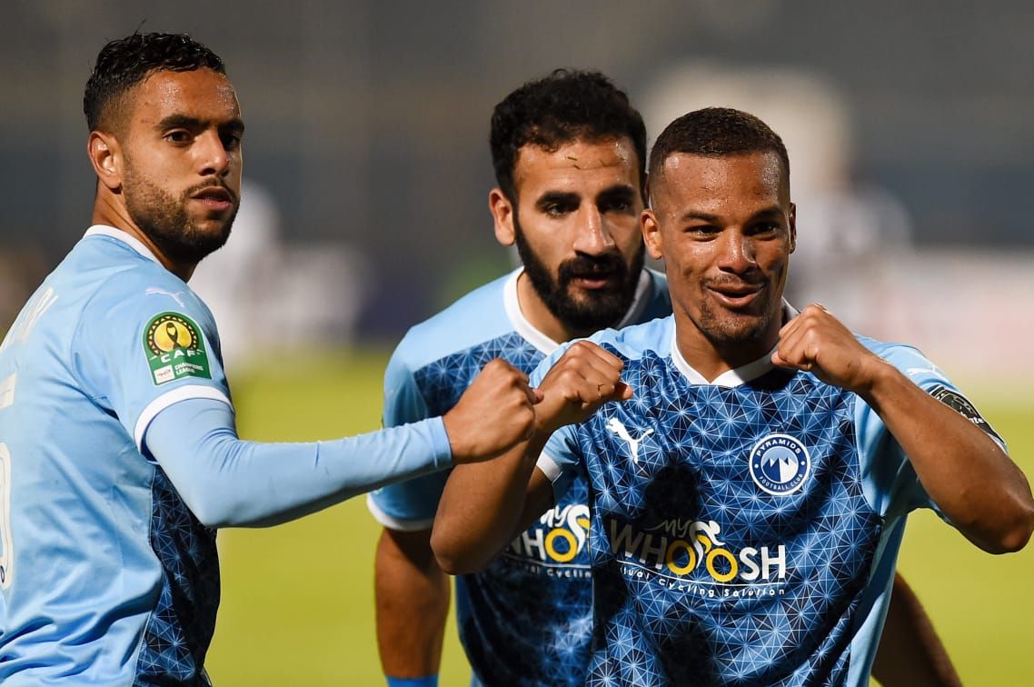 نشرة منتصف اليوم.. تحديد موعد مباراة الأهلي وبلوزداد وتفاصيل المفاوضات مع مروان حمدي.. الزمالك يحسم قمة 2003 وقرعة نارية لكأس الاتحاد الإنجليزي