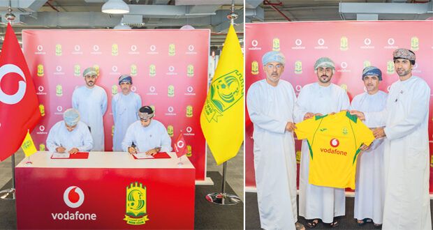 فودافون عمان راع رسمي للفريق الكروي الأول بنادي السيب