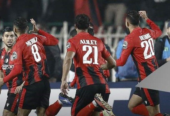 نشرة منتصف اليوم.. تحديد موعد مباراة الأهلي وبلوزداد وتفاصيل المفاوضات مع مروان حمدي.. الزمالك يحسم قمة 2003 وقرعة نارية لكأس الاتحاد الإنجليزي