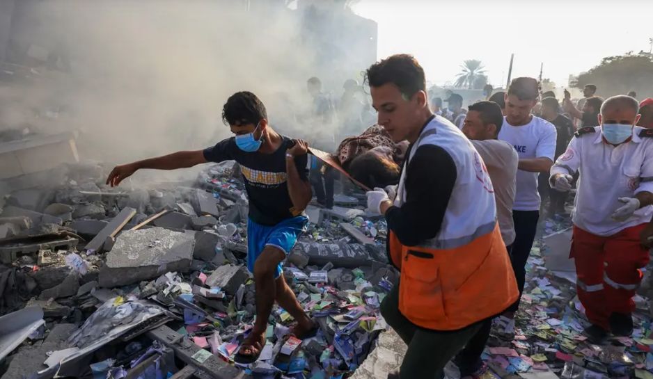 الصليب الأحمر: كل شيء في غزة وصل إلى نقطة الانهيار