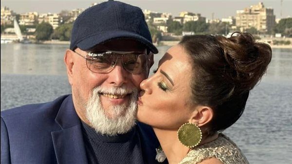 عاجل - بصورة مع والدها الراحل.. ريهام عبد الغفور تُغير بروفايلها على فيسبوك