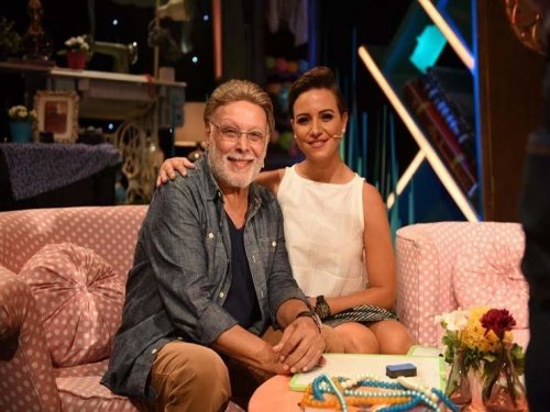 تطورات الحالة الصحية لزوجة أشرف عبد الغفور.. «كانت معه في الحادث»