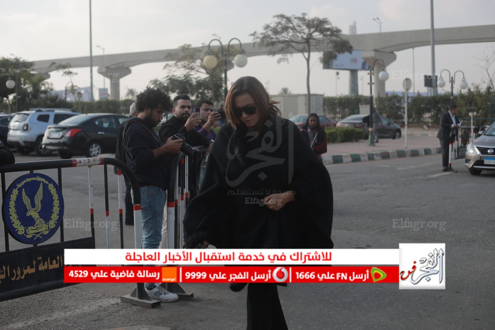 بشرى تشارك في جنازة ناهد فريد شوقي