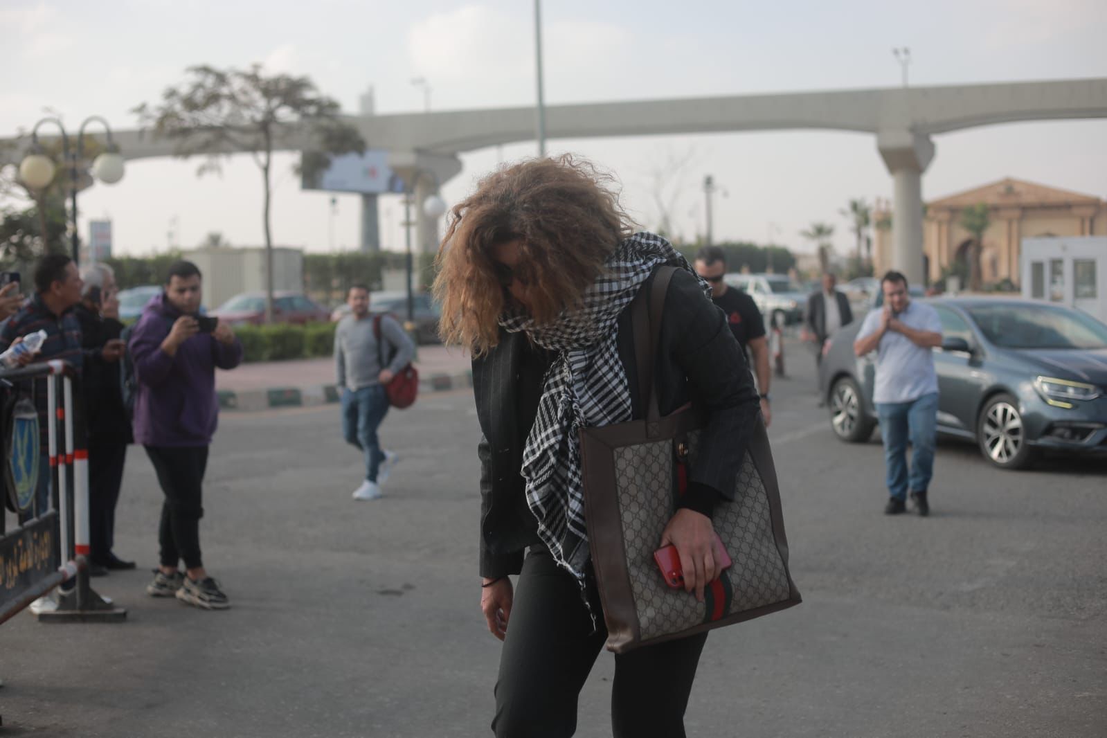 نجوم الفن يودعون ناهد فريد شوقي ( صور)