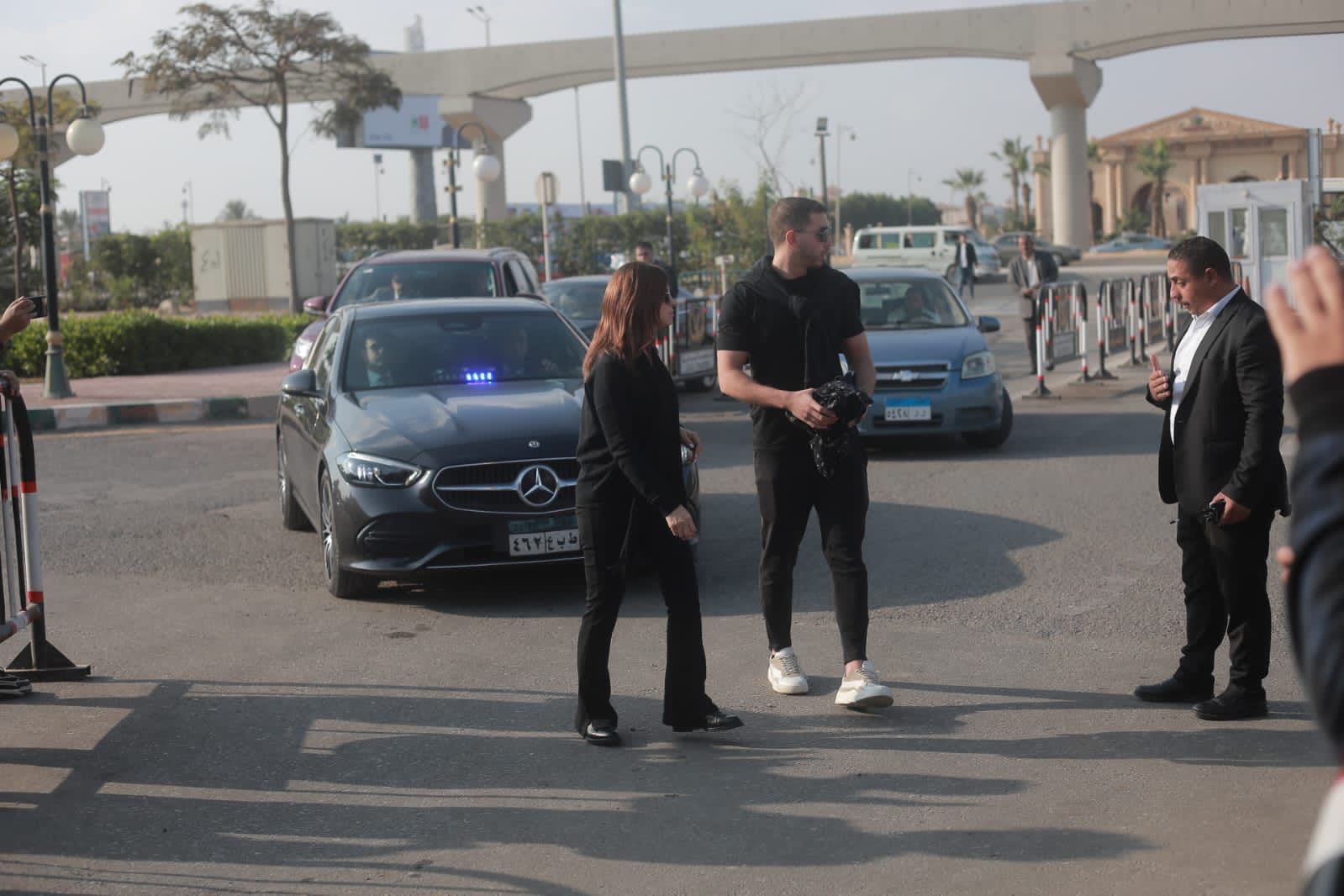 نجوم الفن يودعون ناهد فريد شوقي ( صور)