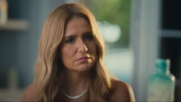 "الكلام مايخلصش فيكي".. هنا شيحة تنعي ناهد فريد شوقي