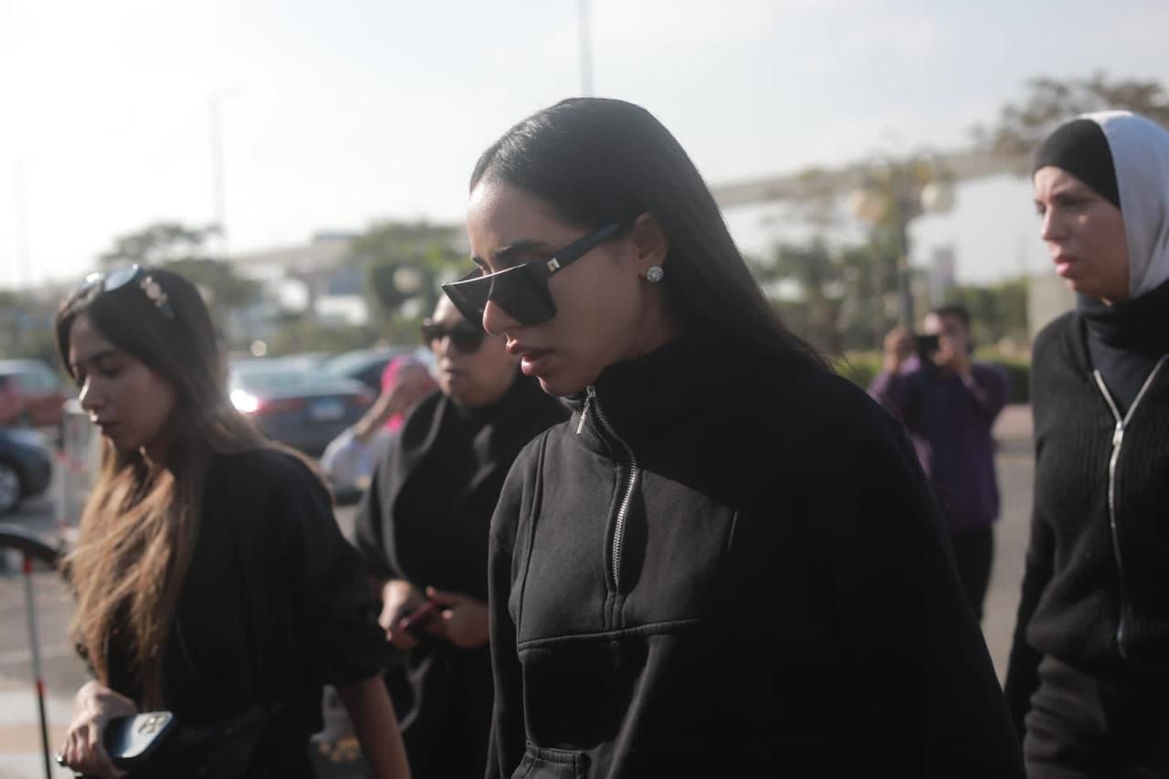 نجوم الفن يودعون ناهد فريد شوقي ( صور)