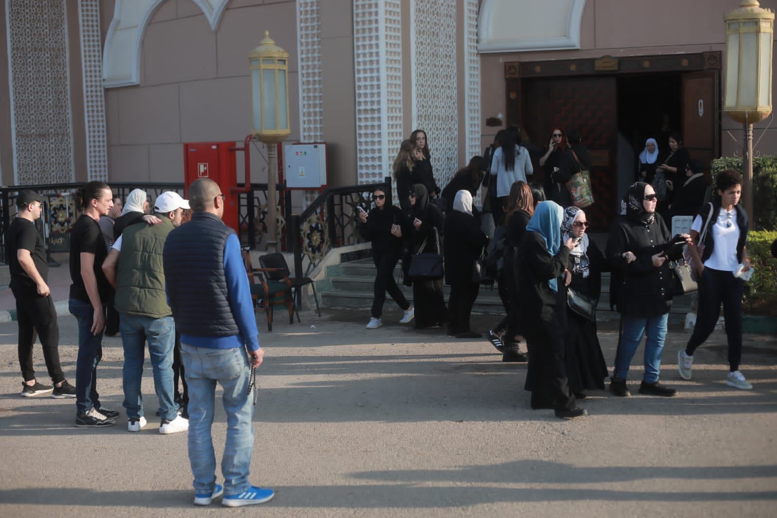 نجوم الفن يودعون ناهد فريد شوقي ( صور)