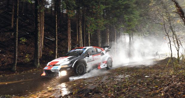 فريق تويوتا جازو للسباقات يتألق فـي رالي اليابان