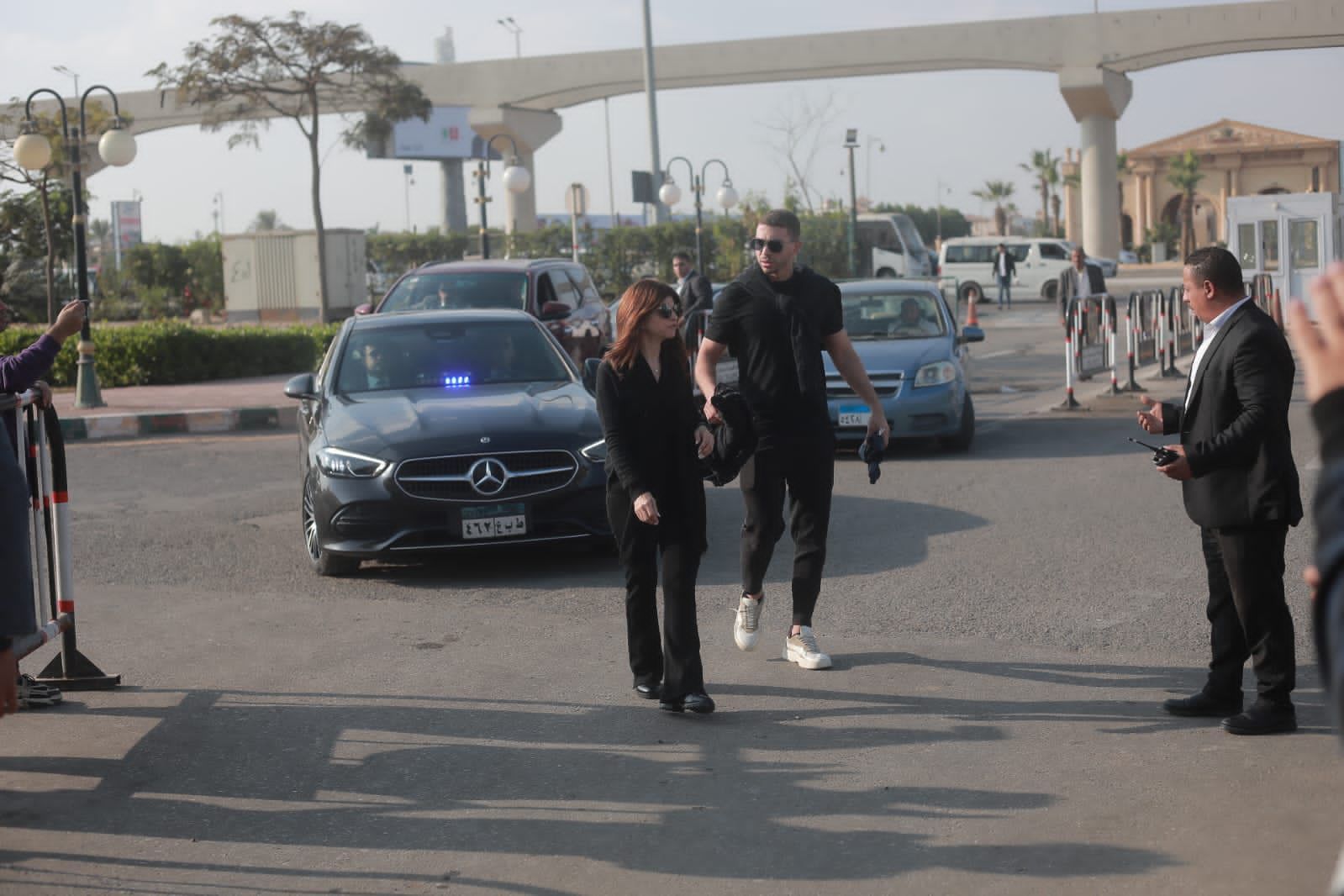 نجوم الفن يودعون ناهد فريد شوقي ( صور)