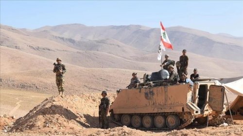 استشهاد جندي لبناني وإصابة آخرين بقصف إسرائيلي