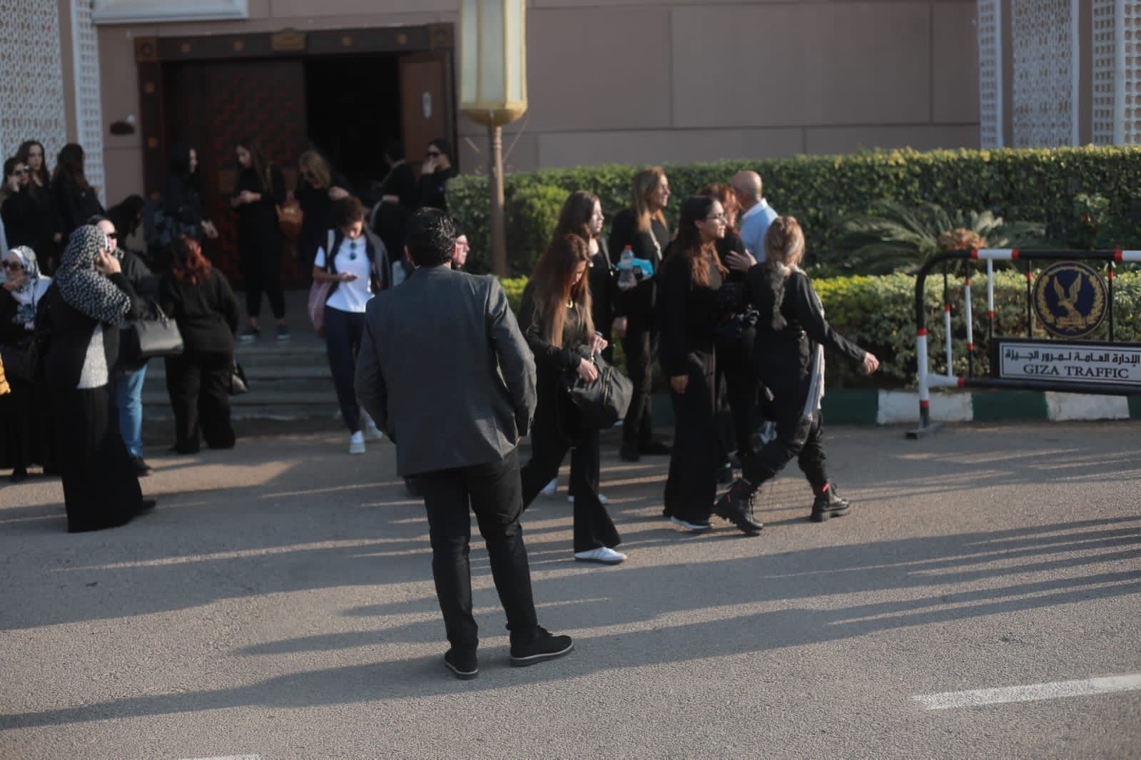 نجوم الفن يودعون ناهد فريد شوقي ( صور)