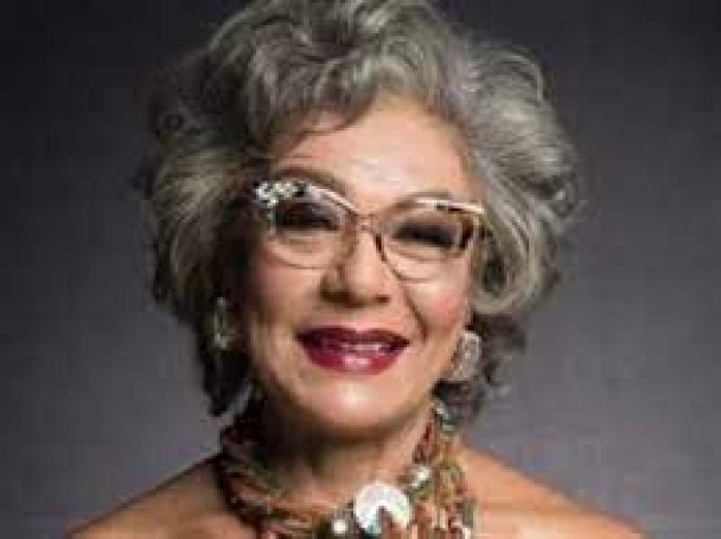 الفنانة آية سماحة تعلن عن وفاة حماتها المنتجة ناهد فريد شوقي