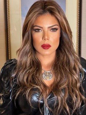 ناهد السباعي تنهار.. هذا ما فعلته عندما وجدت والدتها ميته في غرفة النوم، وصراخها أوجع قلوب الملايين