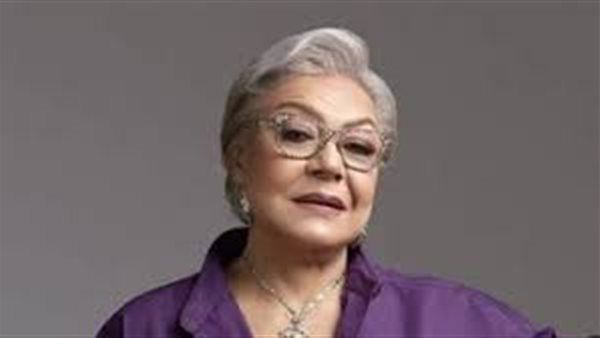 بوسي شلبي تشارك في جنازة ناهد فريد شوقي